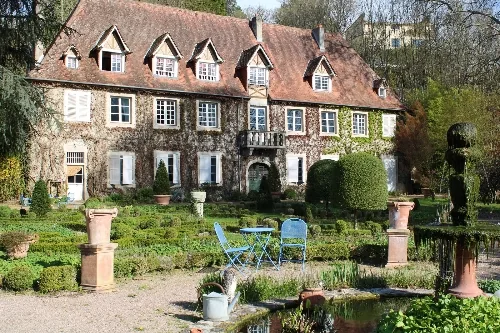 Distinctive European residential property